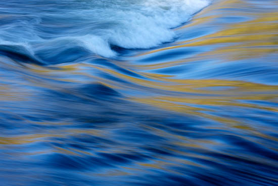 Abstract;Abstracts;Brook;Creek;Gold;Healing;Health care;Healthcare;Nature;New River;Patterns;Peaceful;Reflection;Reflections;River;River Bed;Riverbed;Rivers;Stream;Water;Waterscape;Waves;West Virginia;Yellow;calm;restful;riffles;ripples;serene;soothing;tranquil;waterway